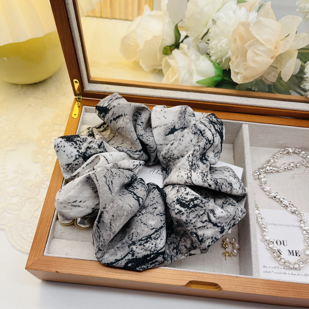 法式水墨画ins发圈时尚网纱气质优雅雪纺简约百搭