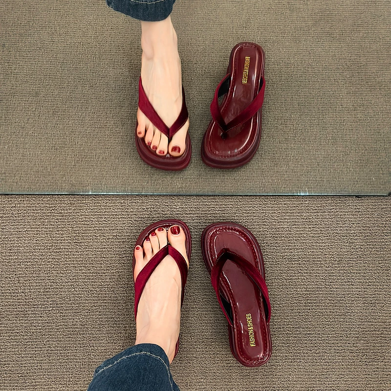 厚底夹脚人字拖鞋女鞋子外穿2024新款夏季时尚增高法式小凉拖凉鞋