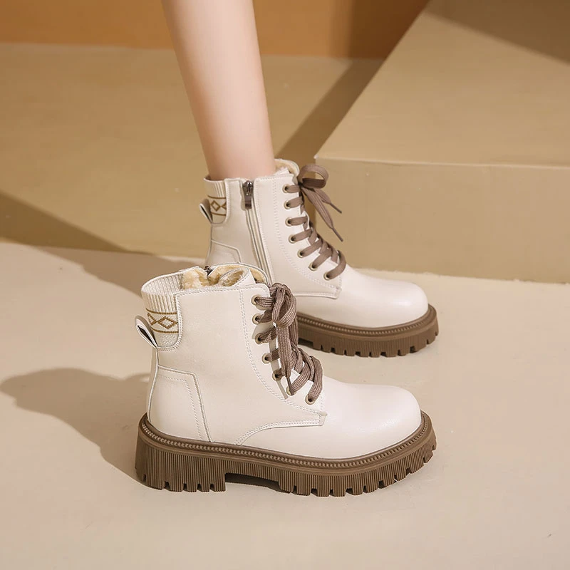 加绒厚底马丁靴女2024秋冬新款防滑保暖雪地棉靴大码英伦风短靴子
