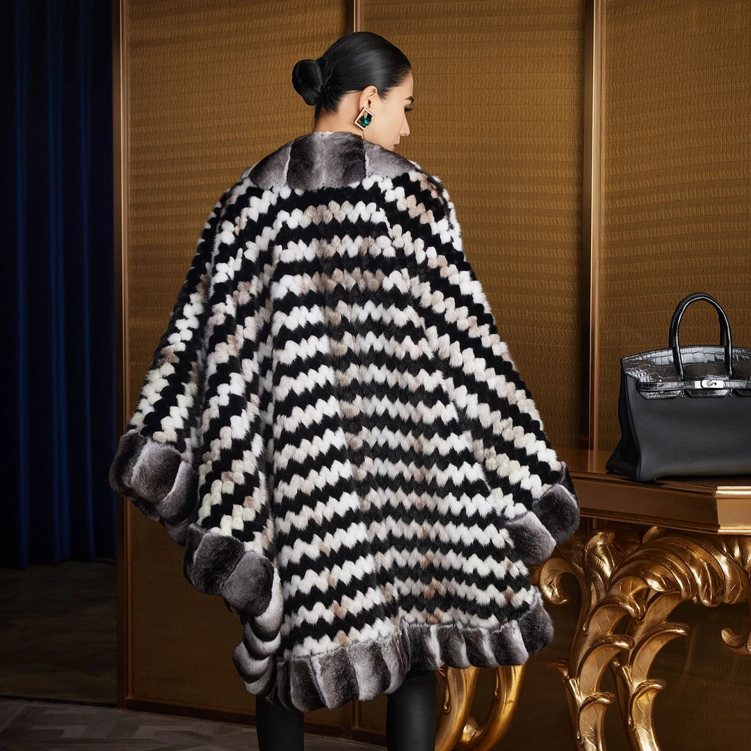 【卓尔不群】2024年冬季新款女装大衣女外套S23265黑白色