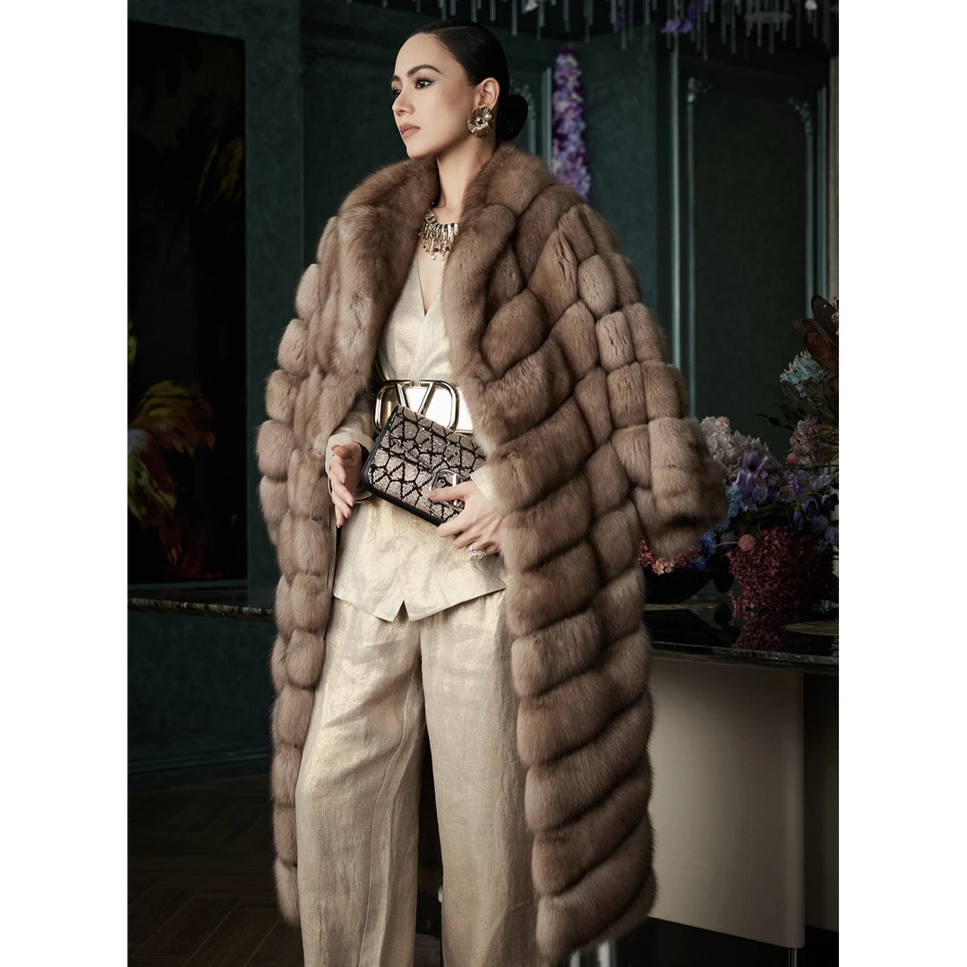 【绽放雍容】2025冬季新品秀场女装外套 Z22288