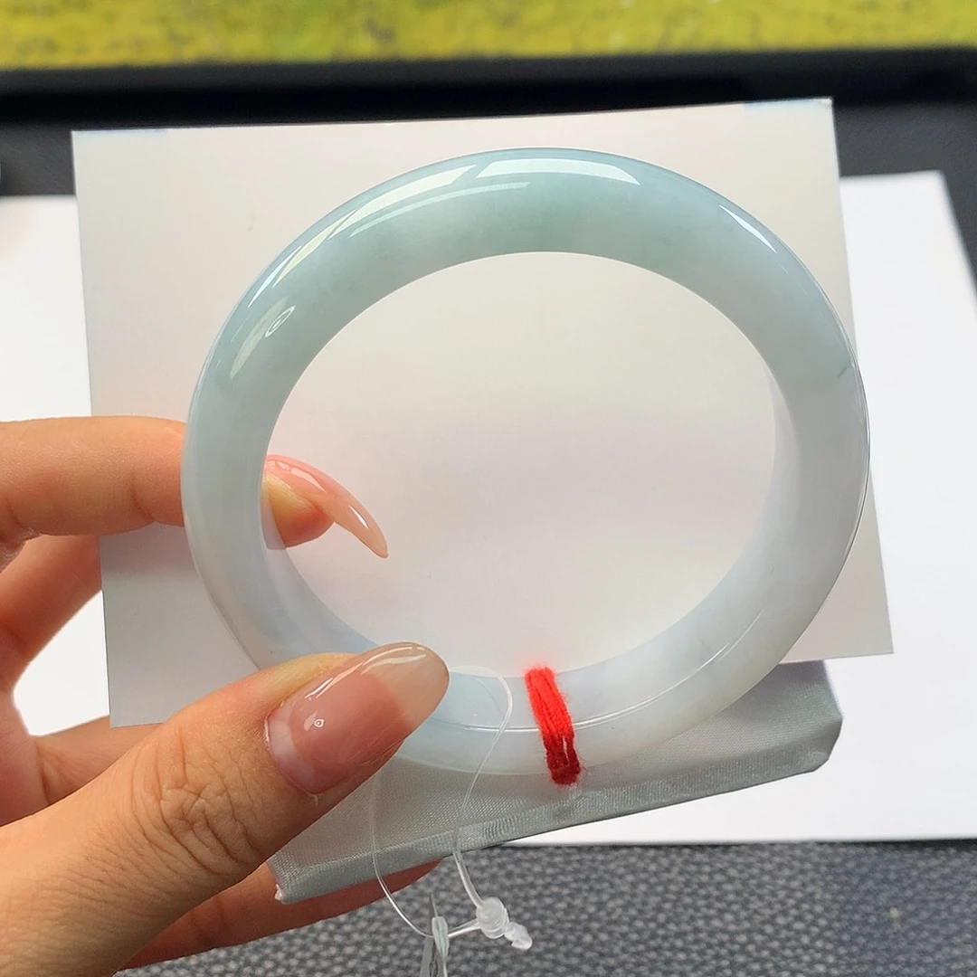 翡翠手镯未镶嵌正
