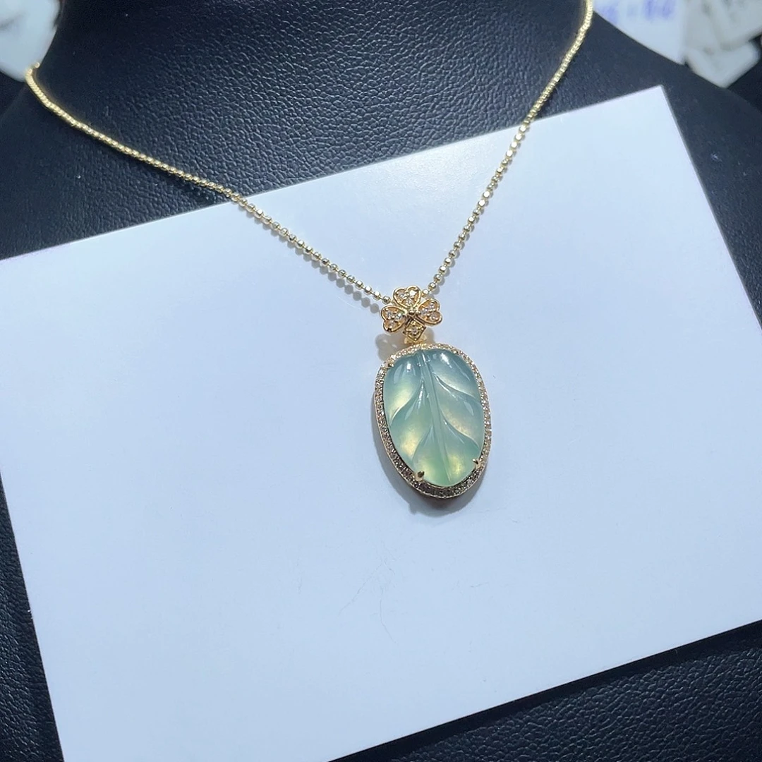 翡翠颈饰18K金镶嵌