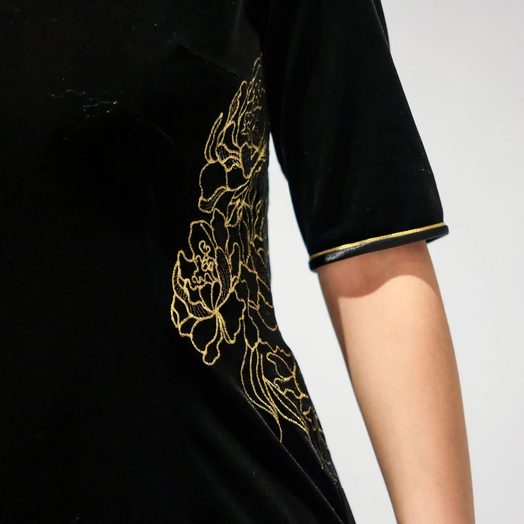 【兰心含章】牡丹系列黑金色走秀修身旗袍金丝绒旗袍