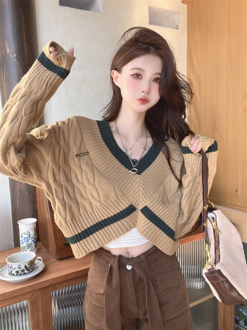 韩系lns秋冬设计感短款漏脐V领百搭显瘦麻花长袖毛衣针织衫女上衣