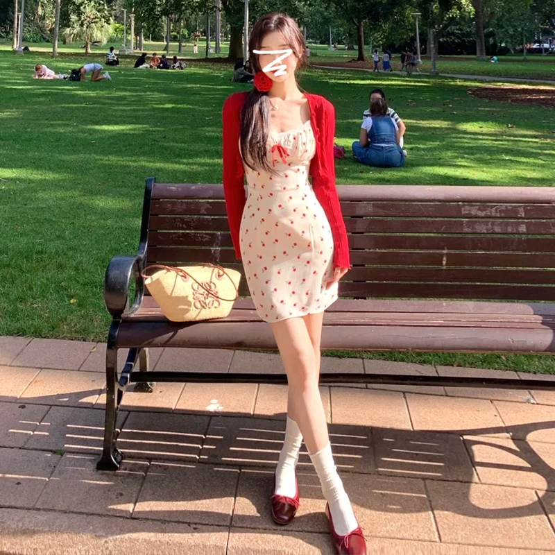 YM40104茶歇碎花吊带连衣裙子女装早秋新款气质性感包臀短裙套装