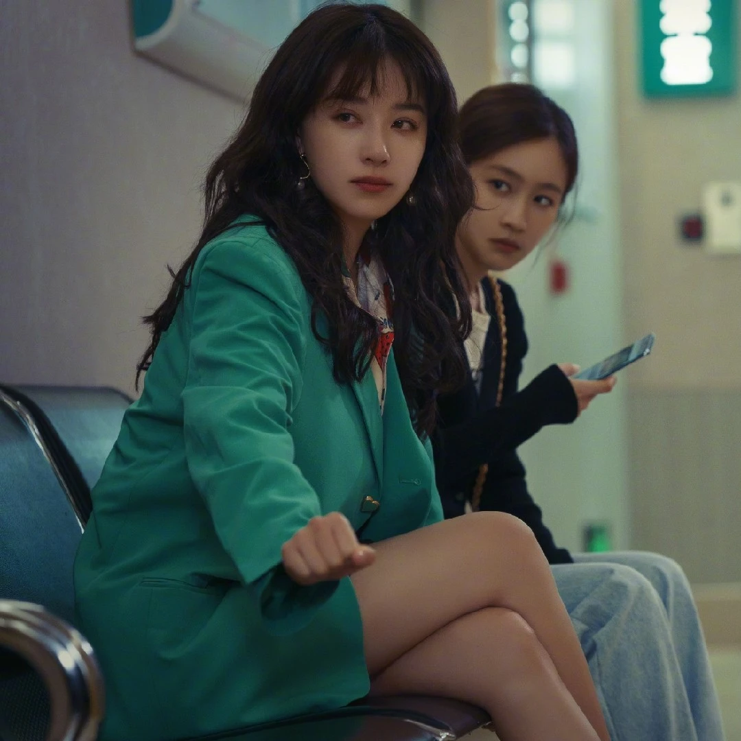 春秋新款韩版宽松时尚大板绿色西装外套休闲阔版中长款西服女