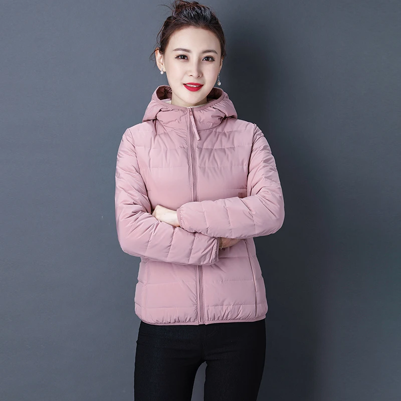 轻薄短款无缝一体织连帽立领保暖防风气质时尚秋冬百搭短款外套