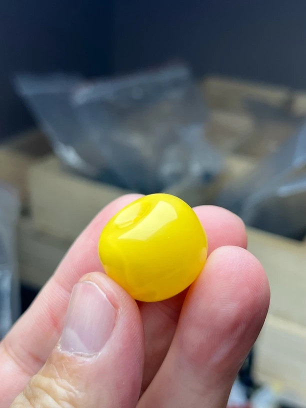 蜜蜡大墩子有老皮直径21×16.6mm4.87g