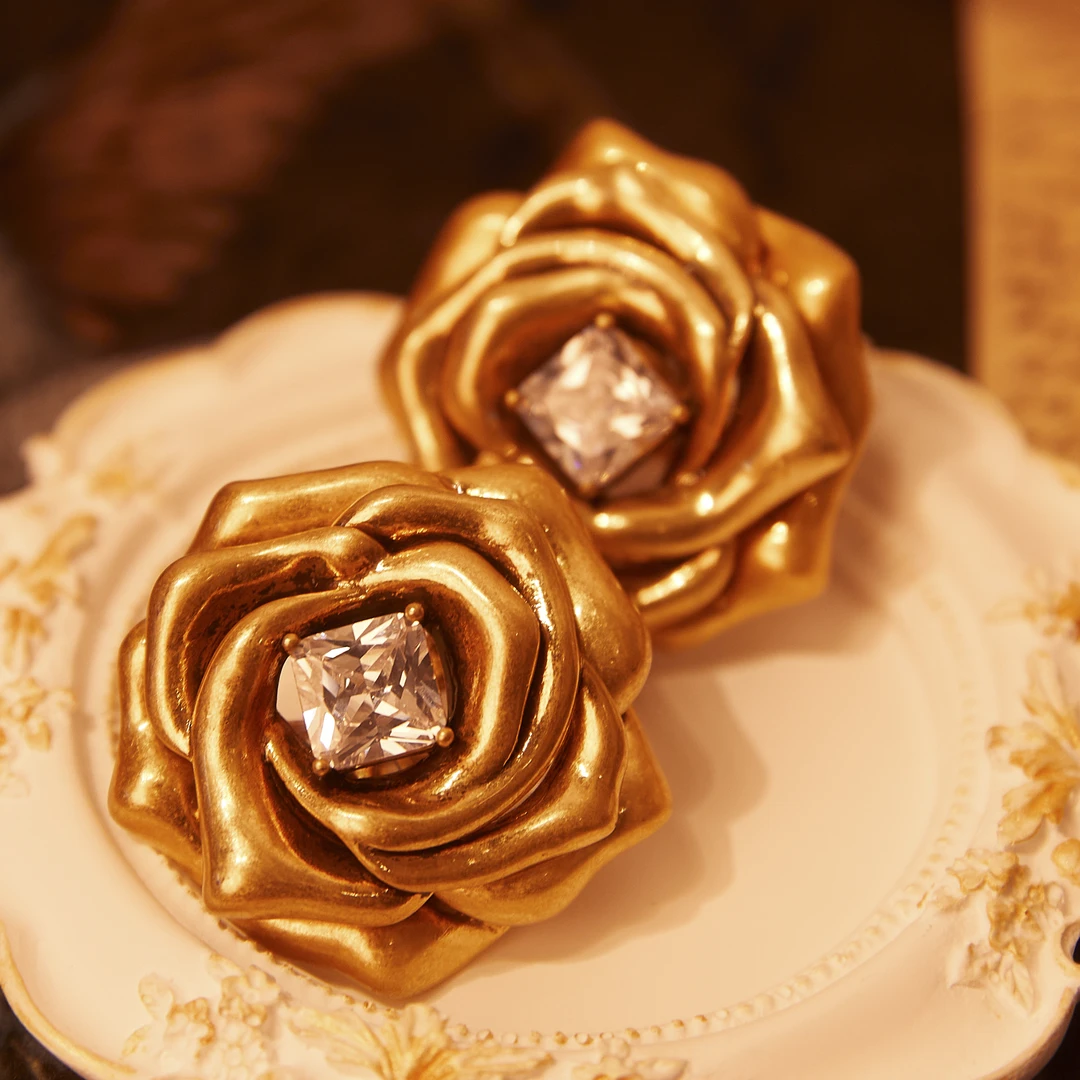 铜合金合成锆石耳饰  中古款耳环轻奢气质饰品KK-9872