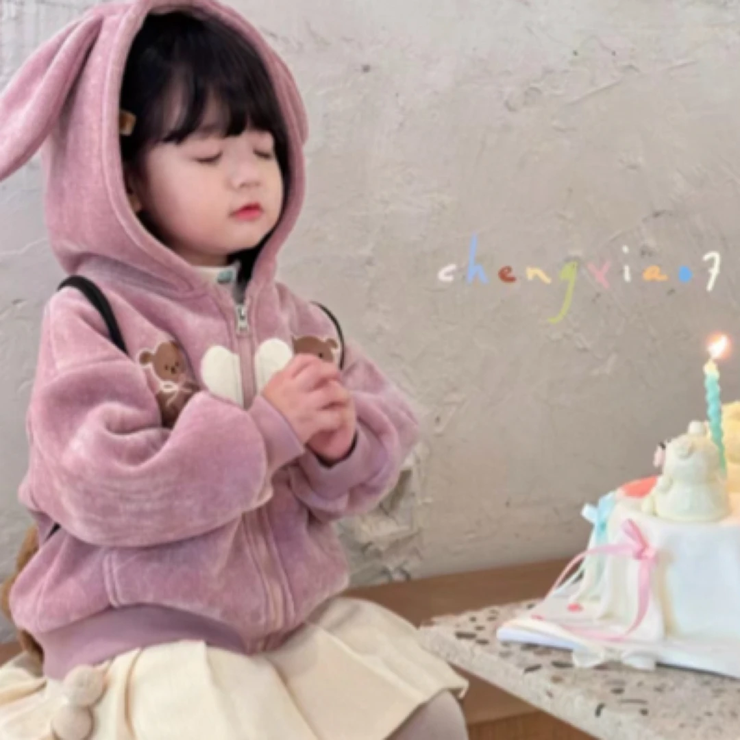 女童加绒小熊蛋糕卫衣套装秋冬季幼儿园穿搭甜美可爱