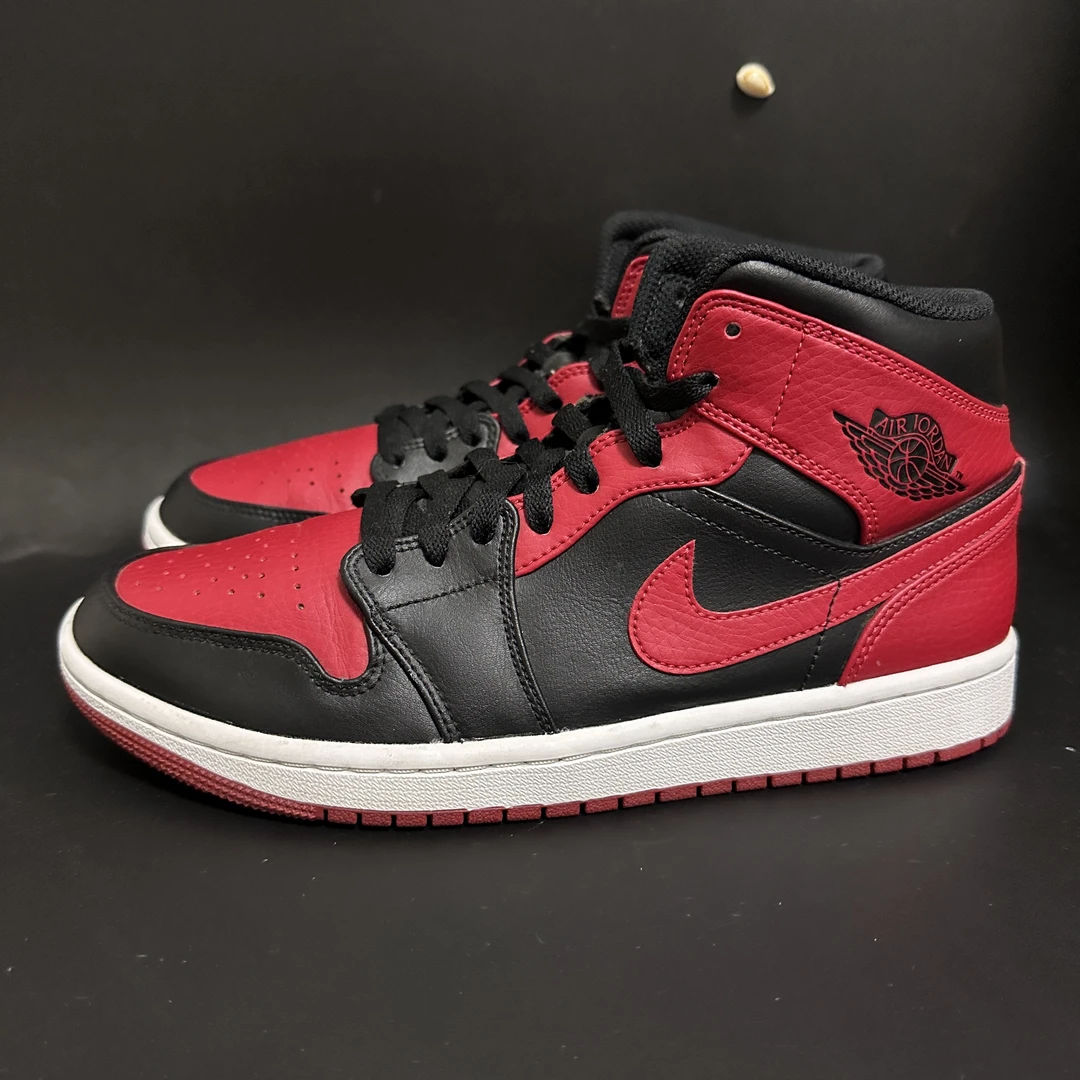 二手/41码Nike aj1 黑红小禁穿 中帮复古篮球鞋板鞋