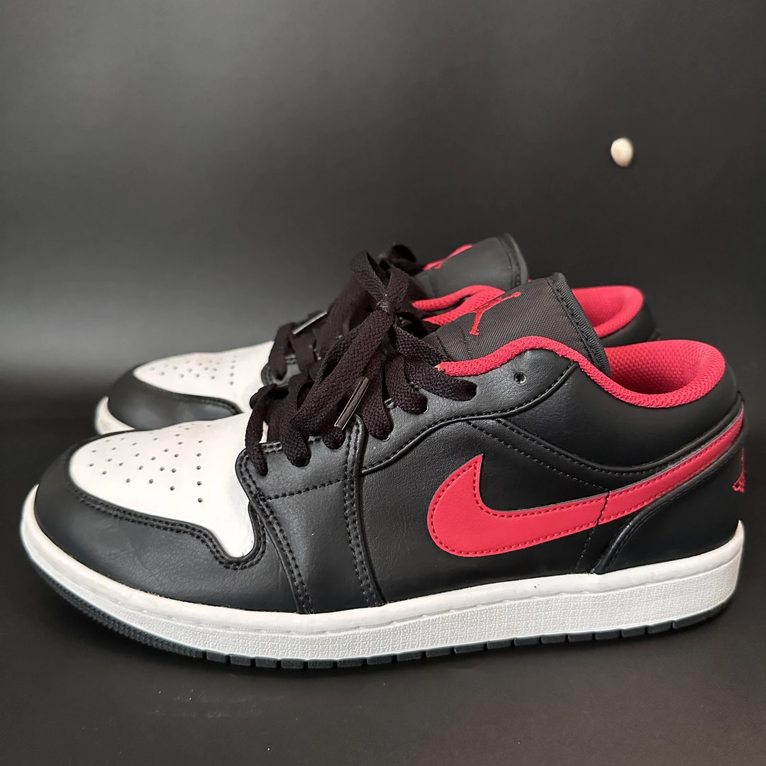二手/41码Nike aj1 小黑红 脚趾 低帮 板鞋