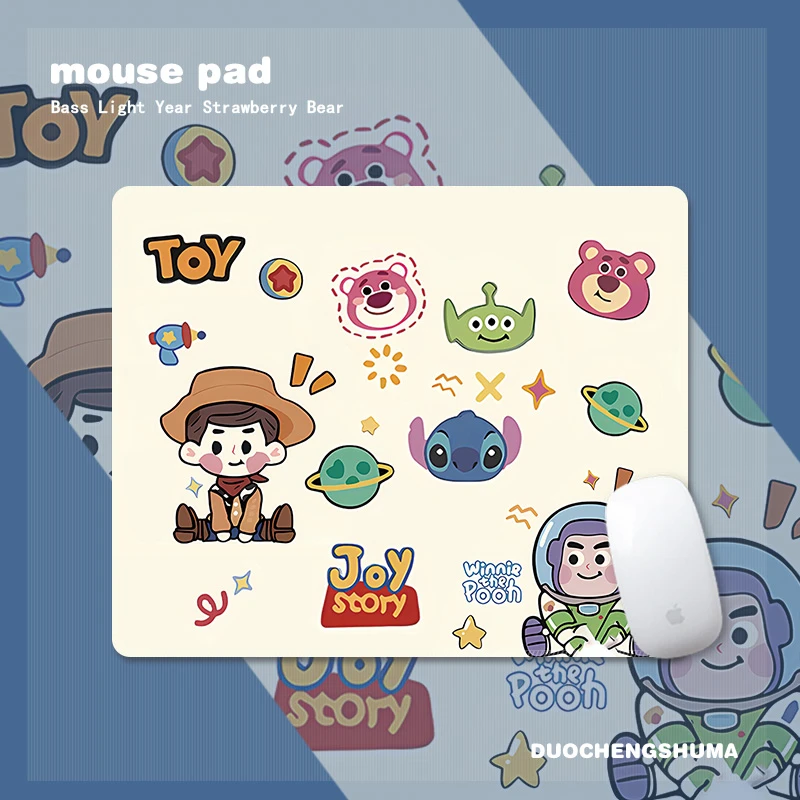 巴斯光年小号鼠标垫草莓熊三眼仔礼物卡通涂鸦便携办公护腕软桌垫
