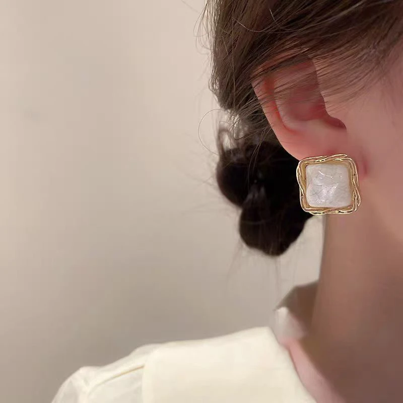 铜合金耳饰 【G56】小香风气质轻奢复古简约耳钉 LY0445