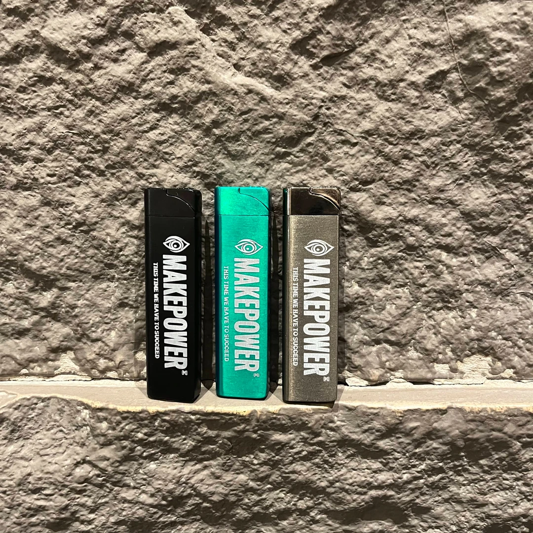 防风打火机2025新款高颜值丁烷小巧精致打火机火焰绿色男朋友礼物