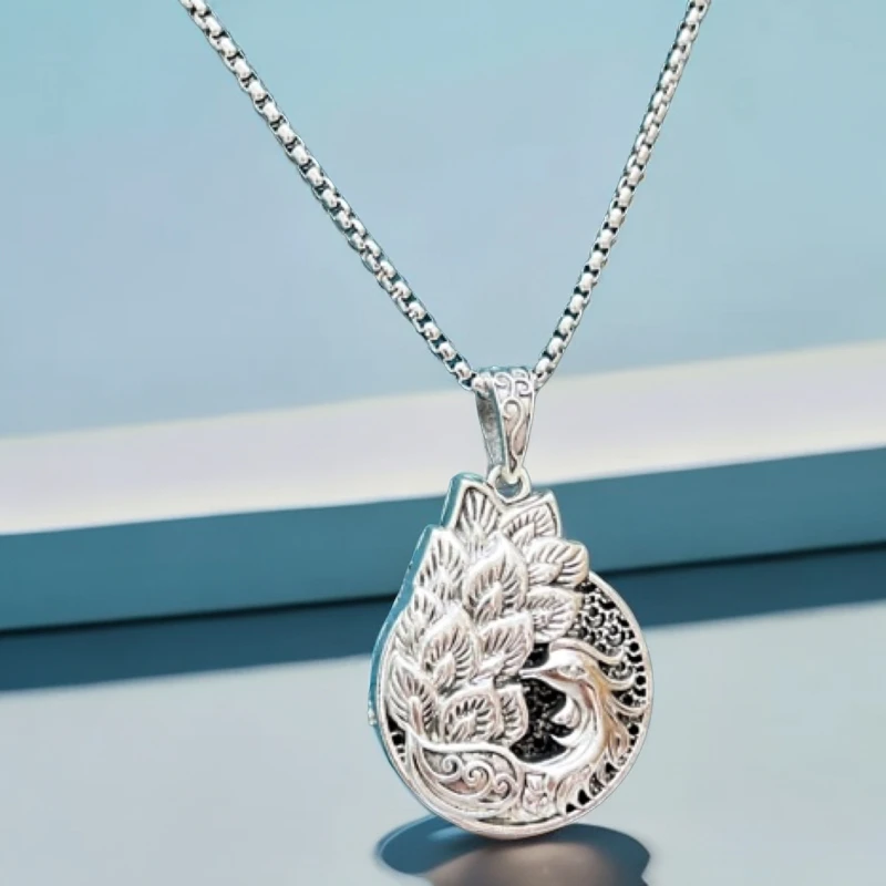 吊坠 凤凰吊坠复古做旧项链，链子周长70厘米吊坠直径5厘米左右