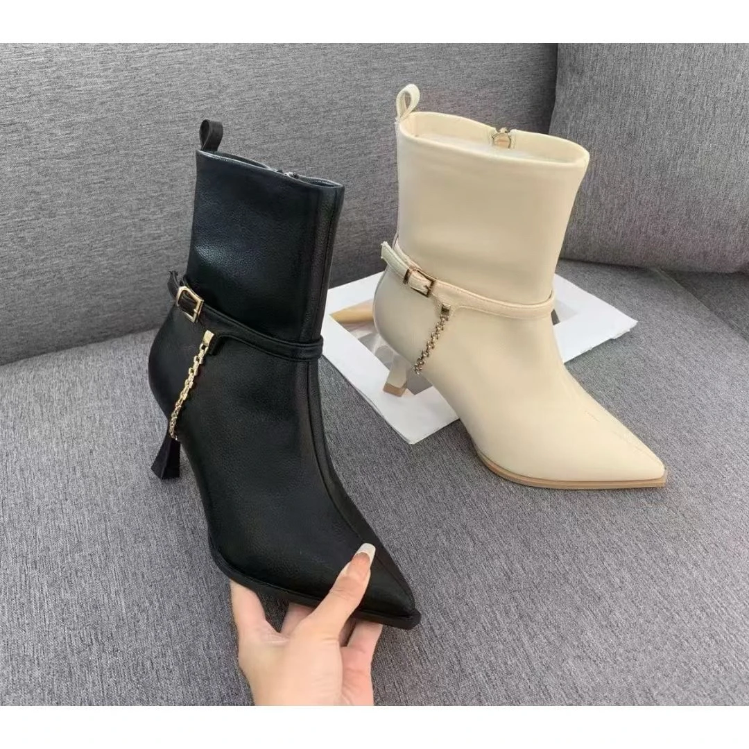 2024秋冬瘦瘦靴尖头女细跟高跟皮带扣显瘦短靴马丁靴骑士靴时装靴