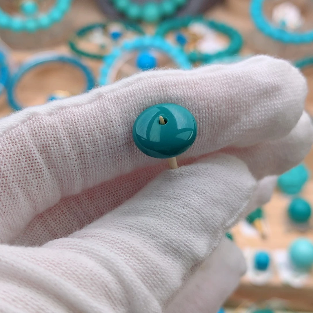 绿松石配饰未镶嵌