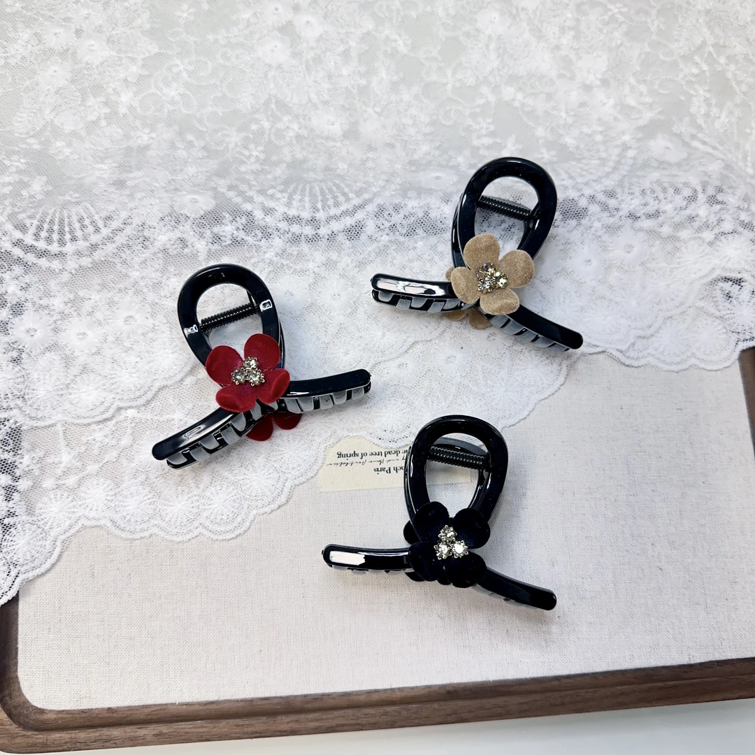 韩国发饰秋冬新款丝绒花花闪闪简约气质抓夹8cm19