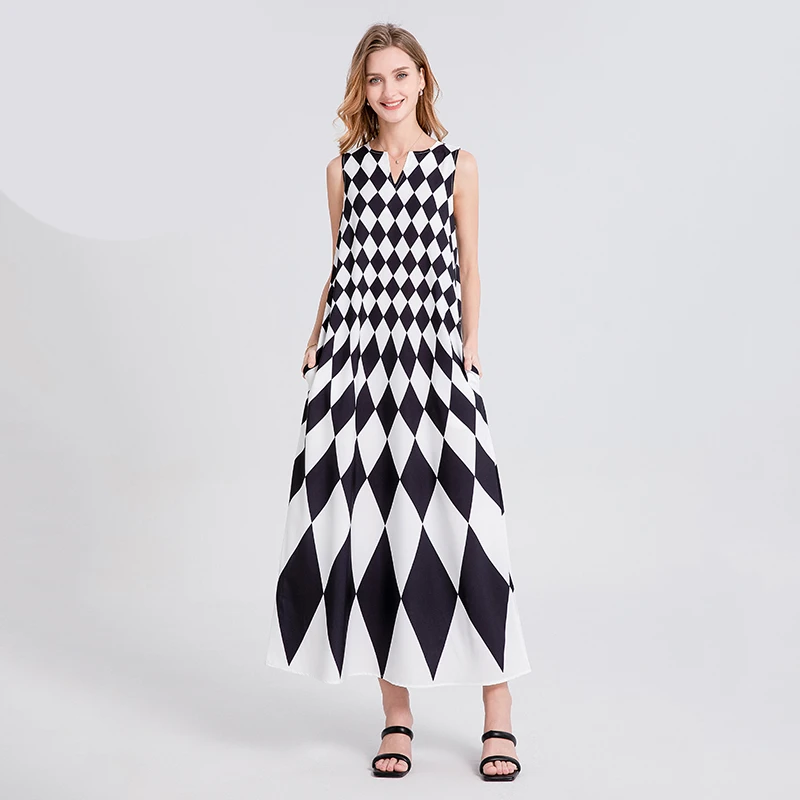 时尚女装2025新款欧美3D黑白格子印花性感V领无袖插兜长裙连衣裙