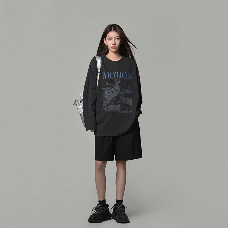 SIXI四喜家秋季  复古做旧感深灰字母印花长袖T恤女宽松内搭上衣