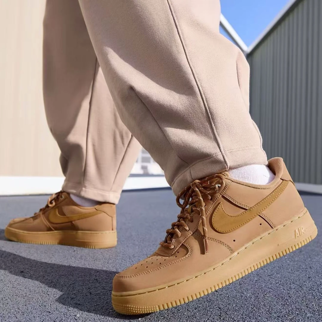 NIKE/耐克AF1 男款复古棕色小麦空军1号运动休闲鞋 CJ9179200