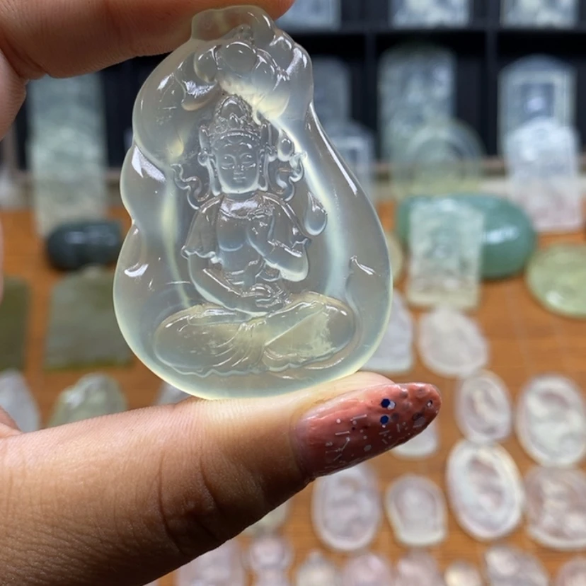 【闪购商品】蛇纹石玉颈饰未镶嵌