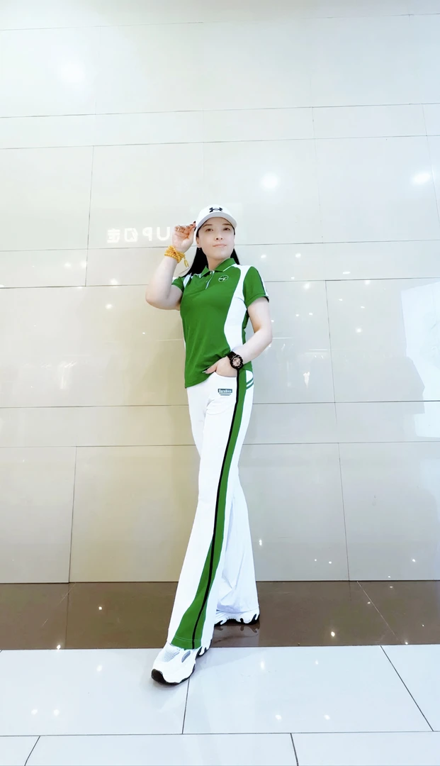 翡翠绿色夏装短袖套装【薄裤子】/佳木斯健身操运动服/时尚洋气夏季