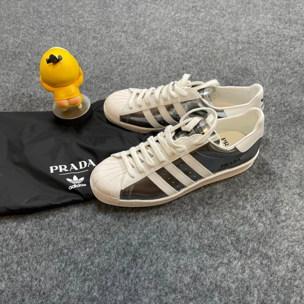 Prada x Adidas 银色贝壳头板鞋 全新 43.5码