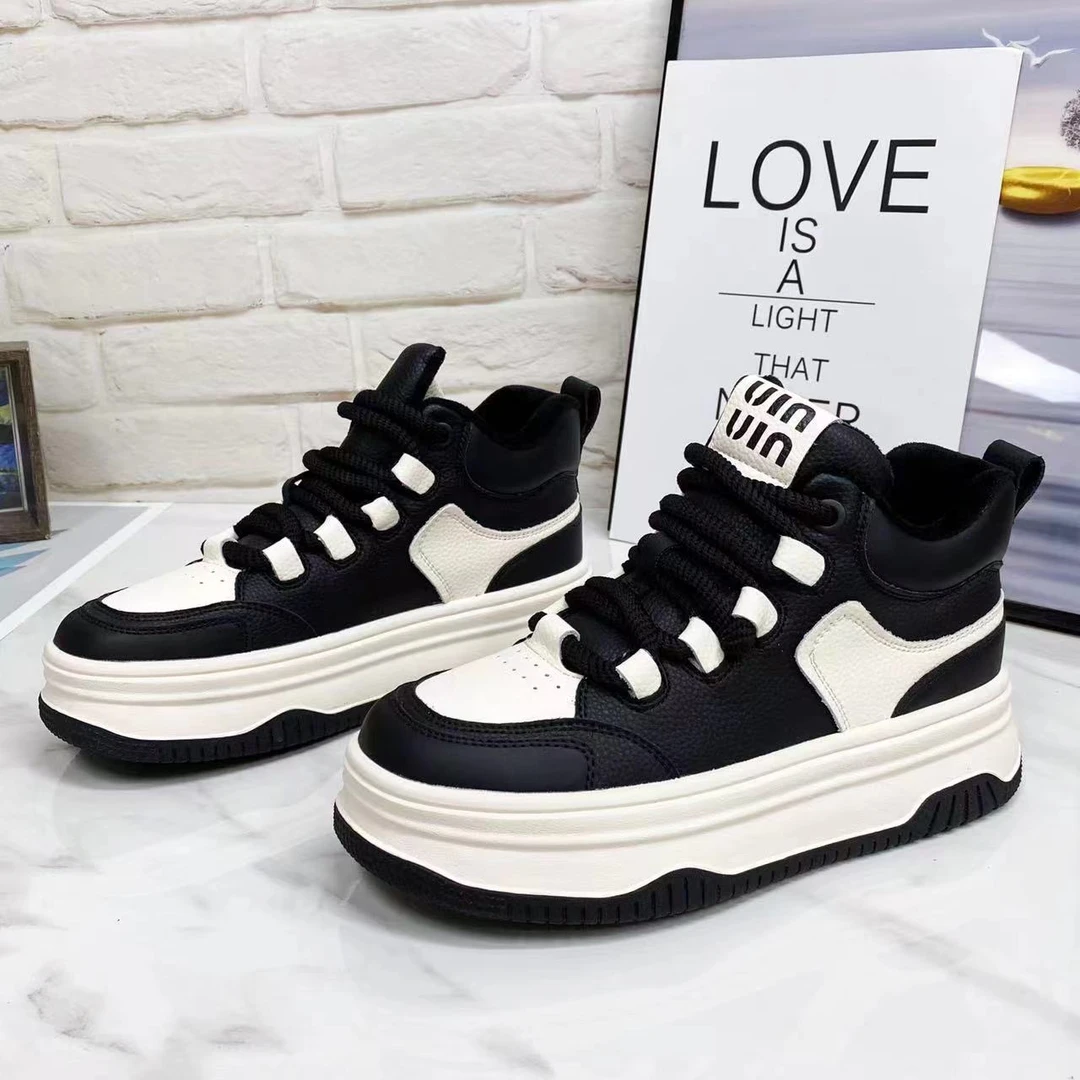 真皮厚底熊猫拼色高帮板鞋女2024春新款时尚百搭运动加绒8058-3