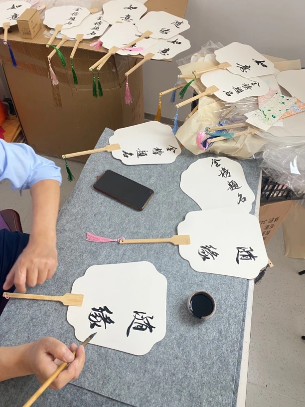为预祝中高考祝福吉祥语来做1把非遗漆扇子鼓励词汇金榜题名NO 退