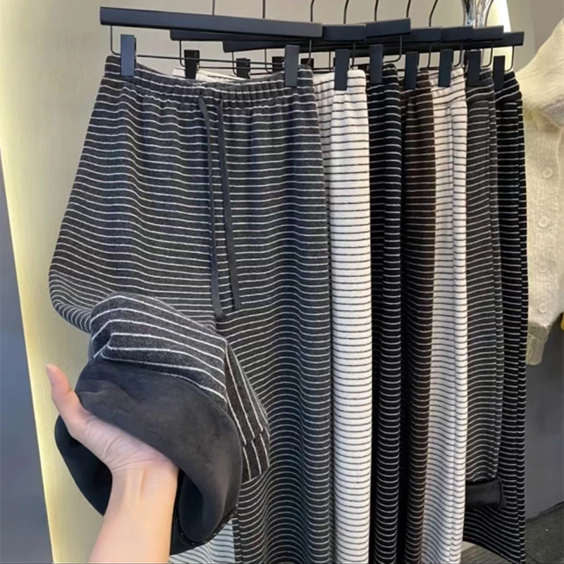 孕妇裤2025年新款秋冬条纹直筒休闲毛巾裤高腰显瘦垂感裤子孕妇装