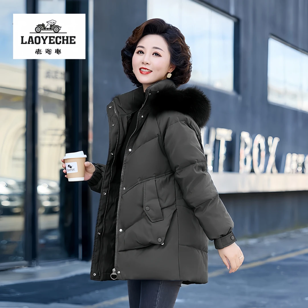 高贵母亲衣服时尚气质洋气中老年女装妈妈装大码鸭絨服冬装外套