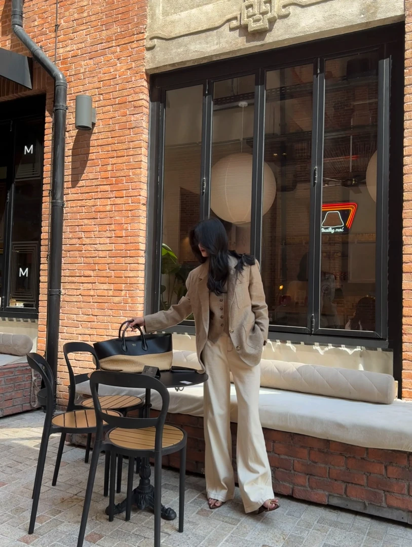 梓静 厚款毛呢休闲棕色清冷感学院风西装外套+精致短款修身马甲