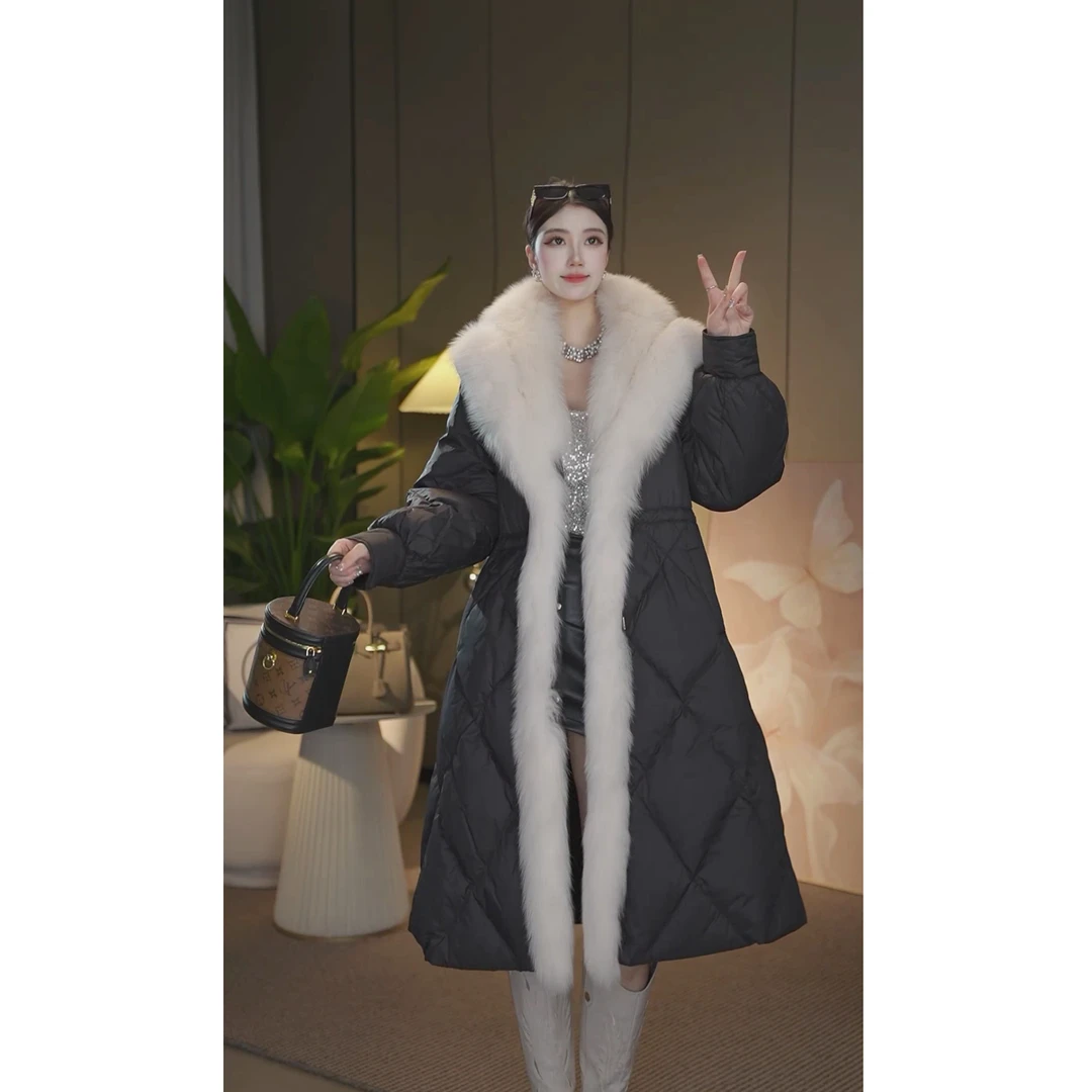 【阿莲专属】【豪门千金】狐狸毛毛领 秀场款鹅绒服 2383