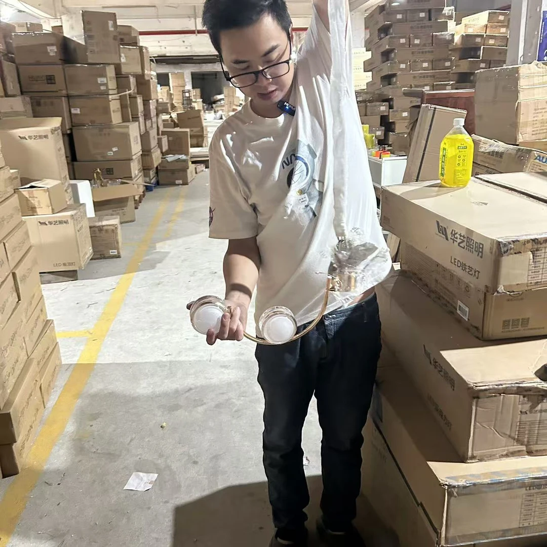 GD05615-42#悠悠球吊灯42W（不含灯泡不包安装）库存尾货（铁1）