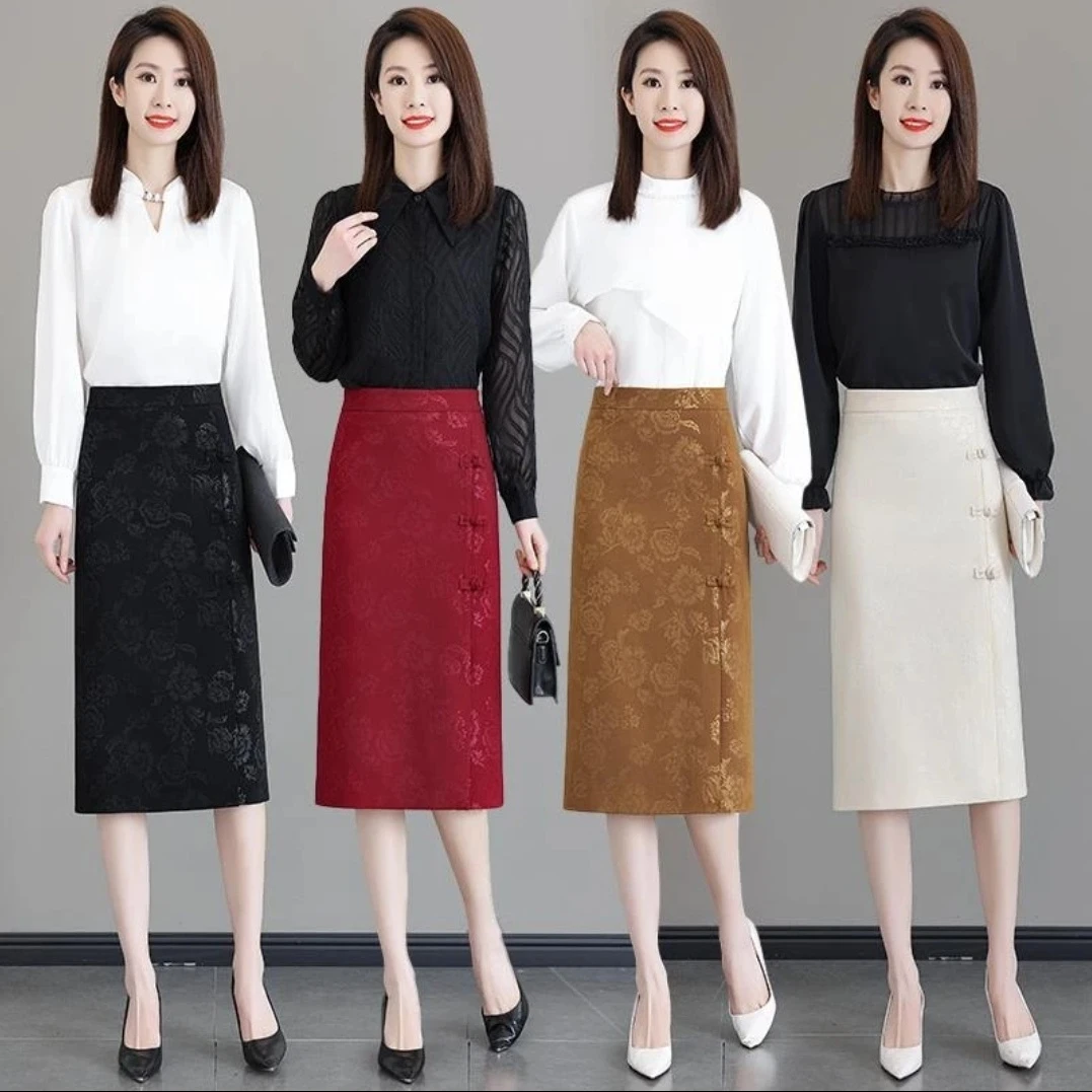 新中式2024新款国风气质盘扣开叉一步网红长款高腰显瘦女装半身裙