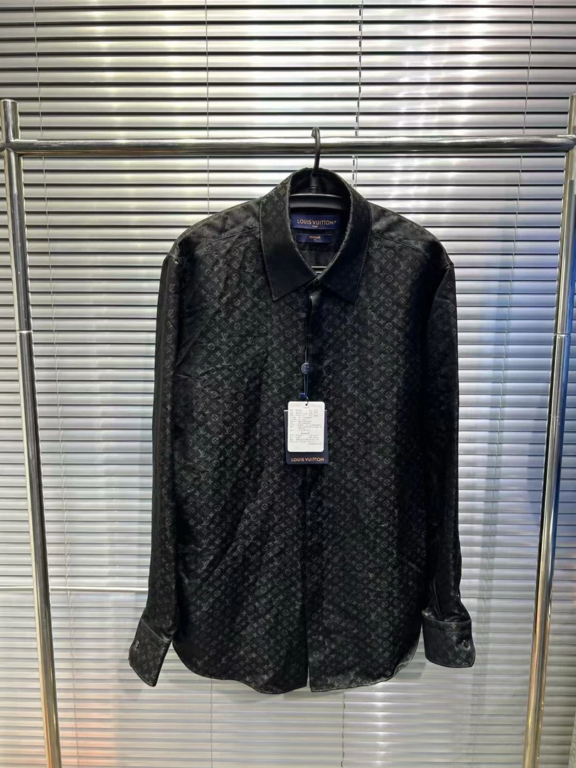 Louis Vuitton lv25ss爆款 黑色桑蚕丝满印logo衬衫 39尺码/全新
