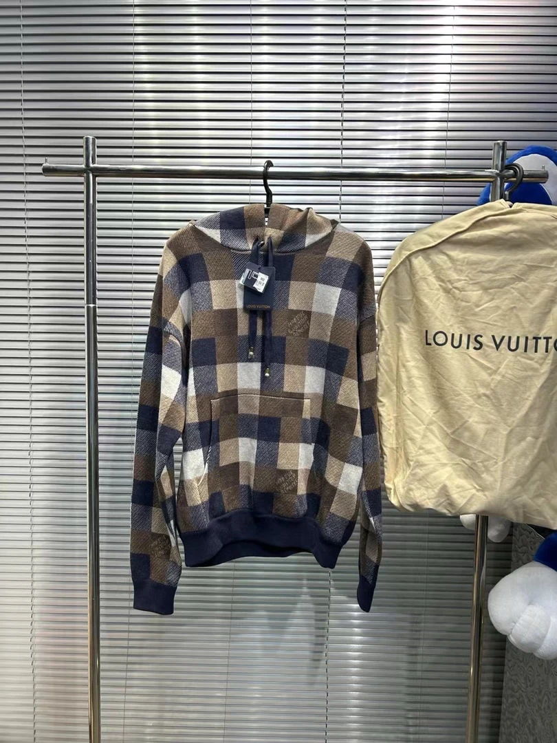 Louis Vuitton x 菲董 24fw棕色棋盘格针织帽衫 m码/全新/工24600