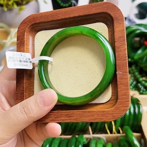 【闪购商品】和田玉（碧玉）手镯未镶嵌