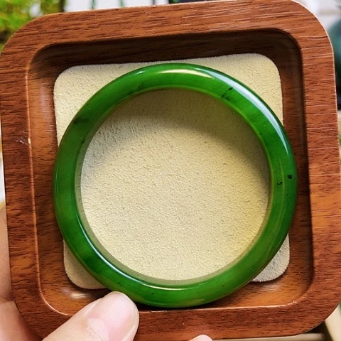 【闪购商品】和田玉（碧玉）手镯未镶嵌