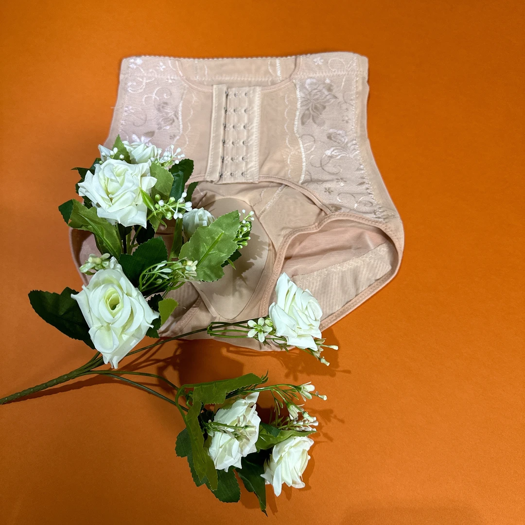 男士新款时尚潮流高档舒适透气高腰收腹亲肤柔软黑色肤色家居裤