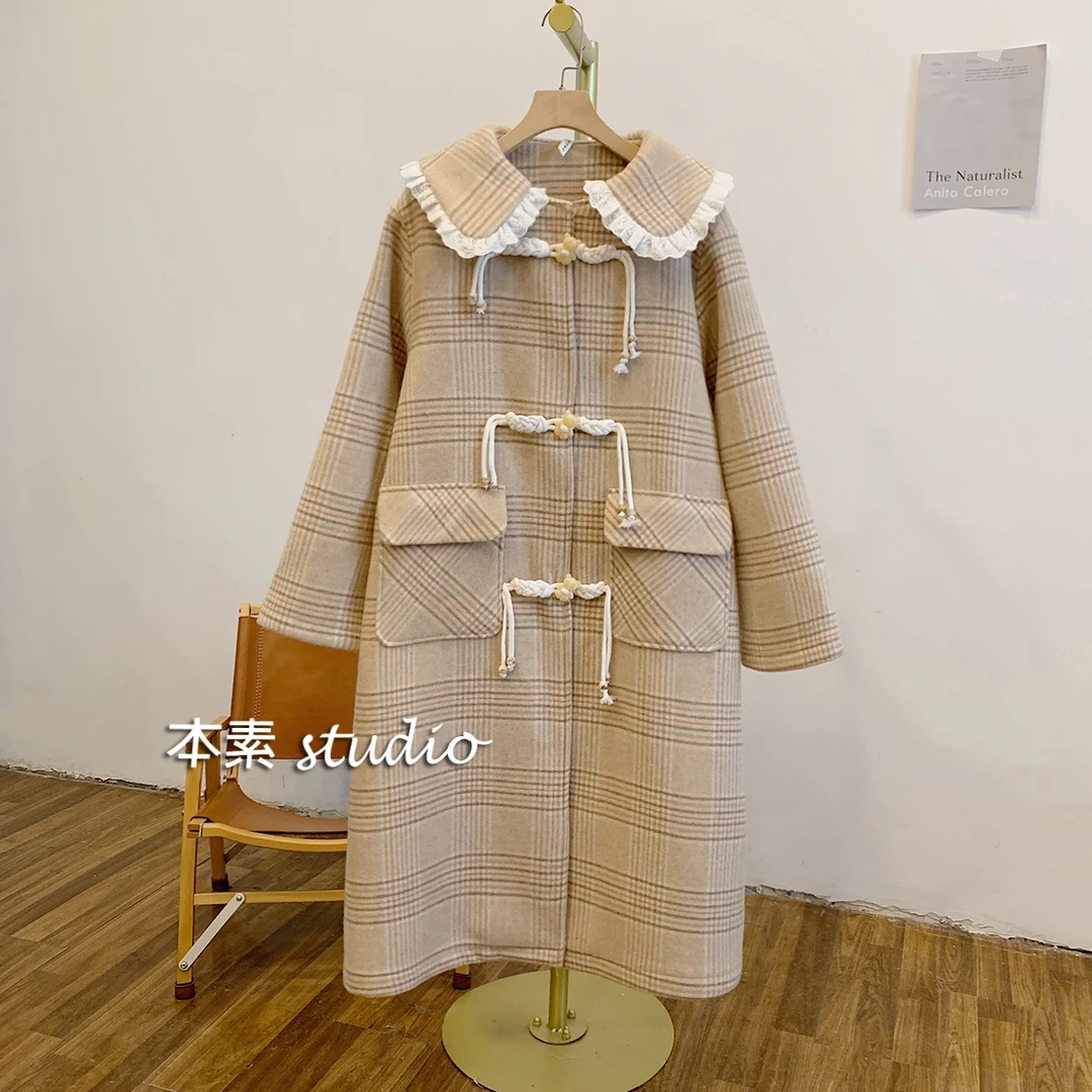 小熊扣C2722格纹流苏小熊扣蕾丝边娃娃领毛呢外套