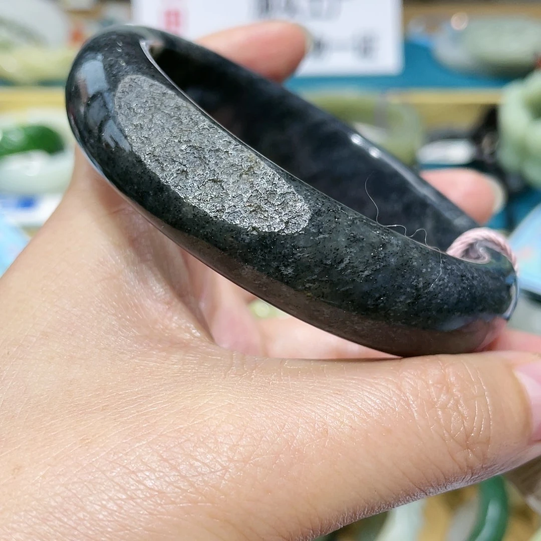 【闪购商品】和田玉手镯63口径26未镶嵌鑫**学