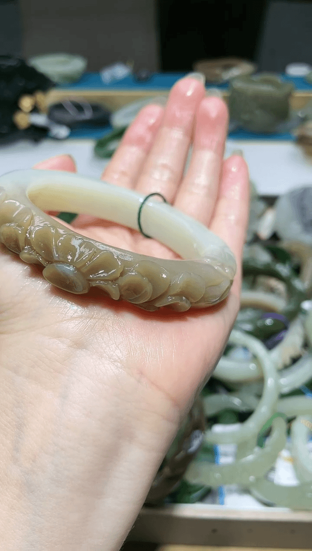 【闪购商品】和田玉56圈手镯未镶嵌40