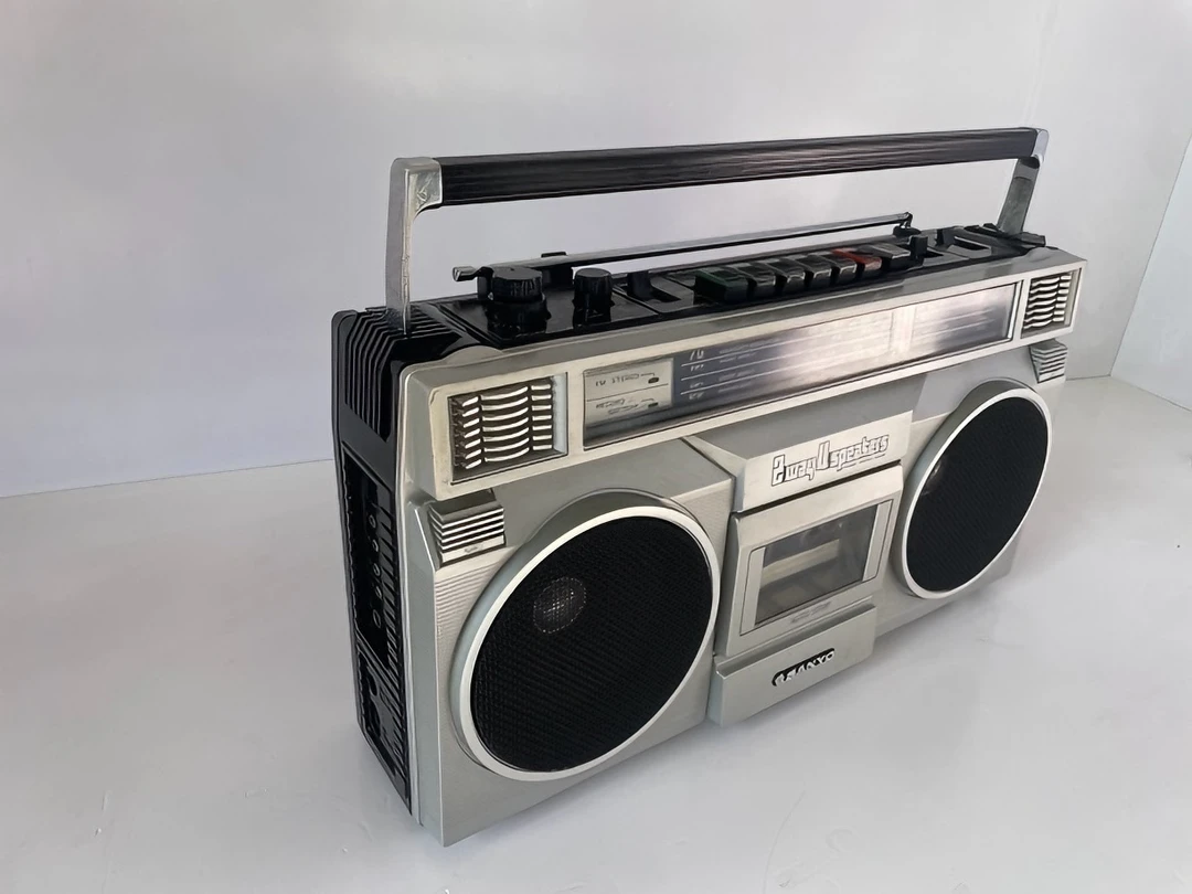 三洋9500商用磁带机多功能老式收音机工作功能正常品相很新复古款