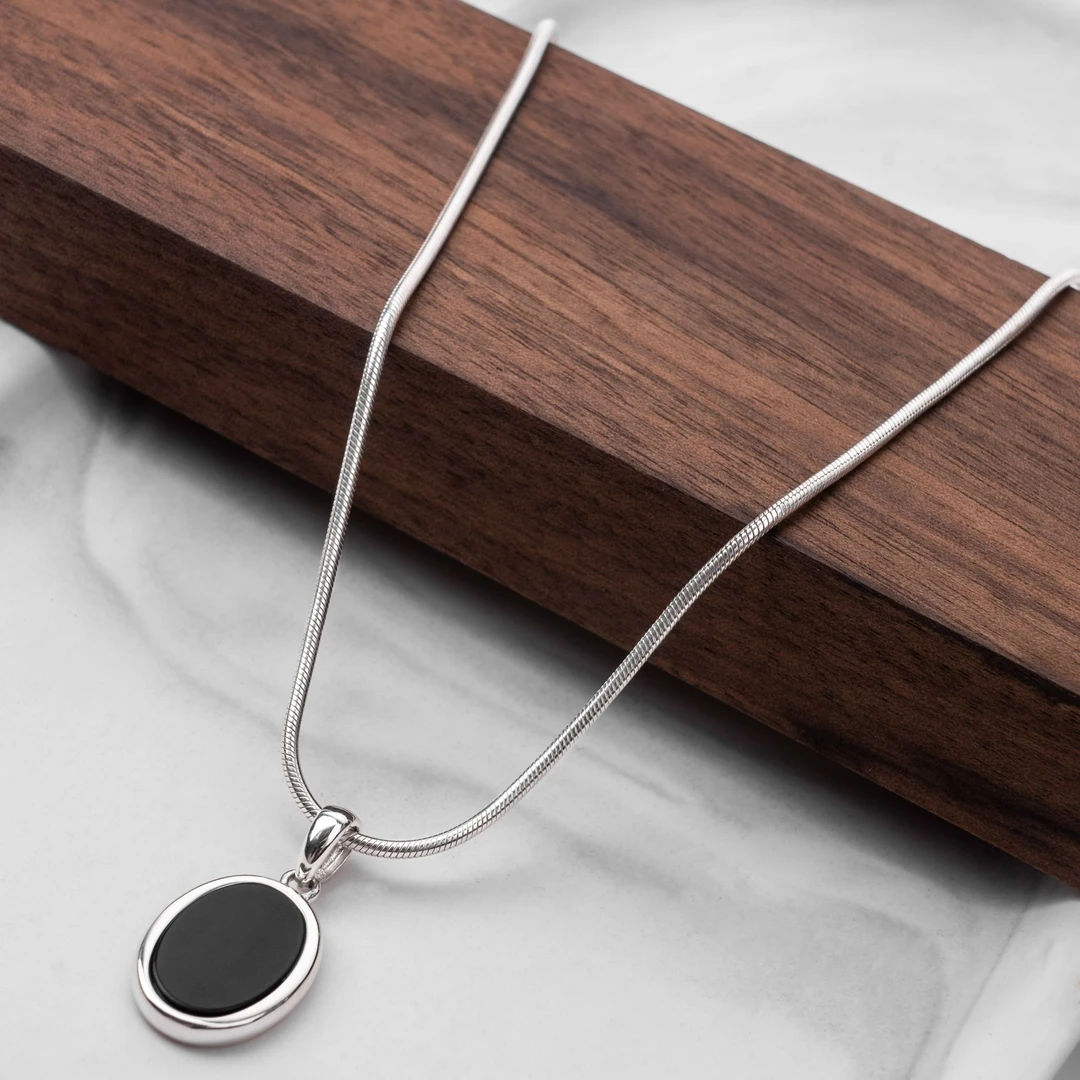 坠链均925银合成锆石 简约锁骨链椭圆黑吊坠轻奢小众配饰复古女