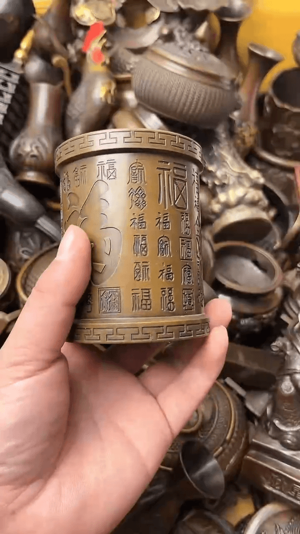 【闪购商品】青铜百福笔筒