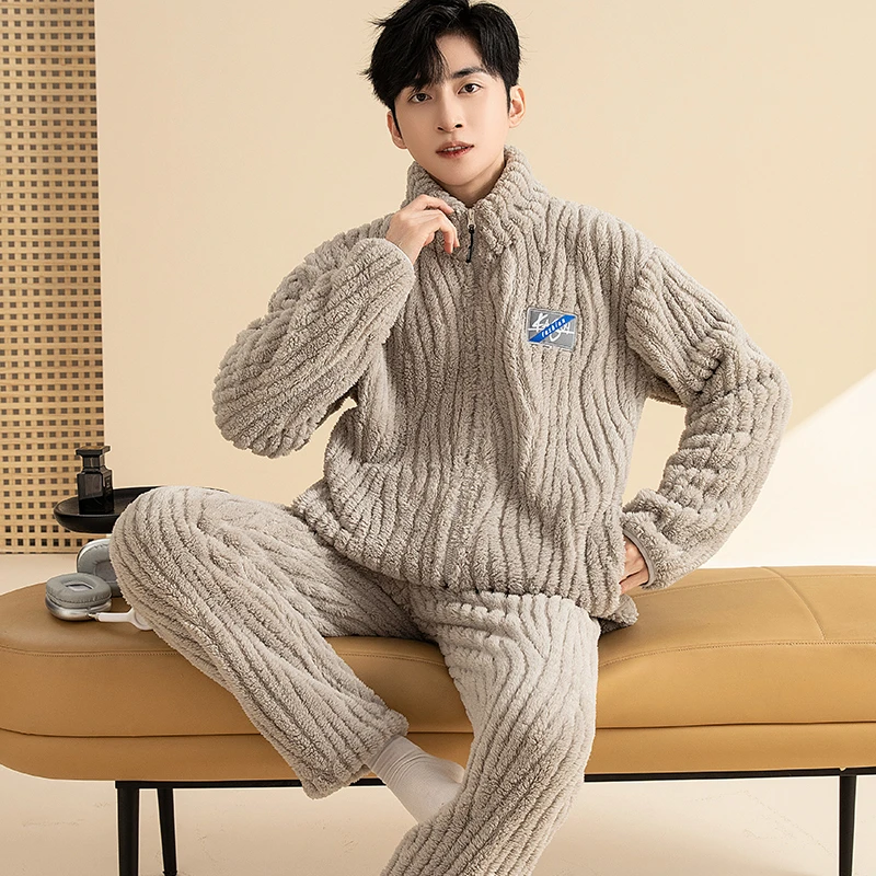 秋冬款睡衣男士冬季法兰绒加厚加绒珊瑚绒家居服冬天男款大码套装